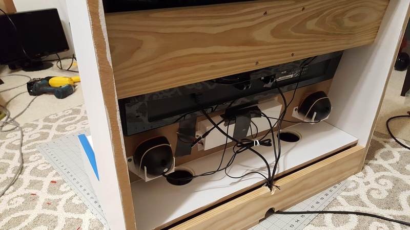 Illustration for article titled Guy Turns His Steam Link Into An Arcade Cabinet